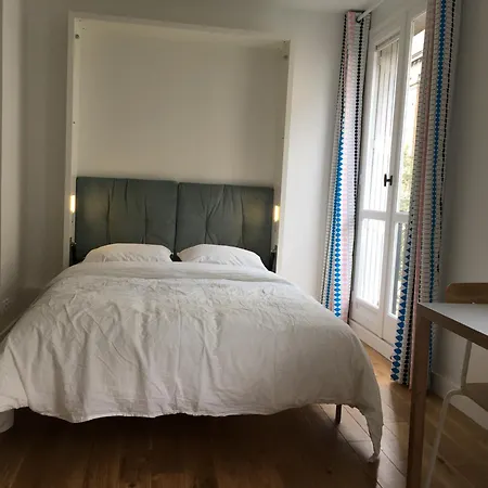 Nice Studio At Saint-Paul, Le Marais Paris Exterior photo